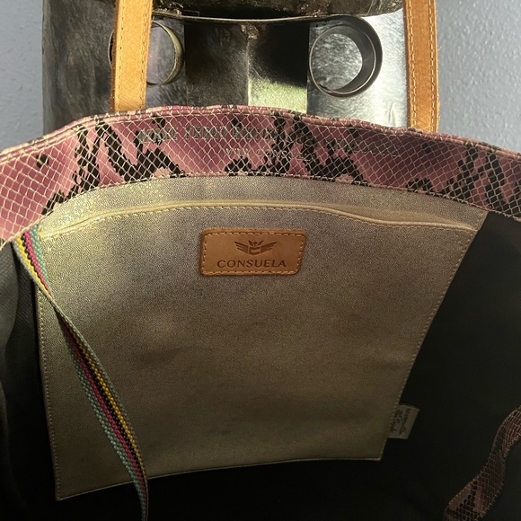 Consuela - Picture 4 of 11